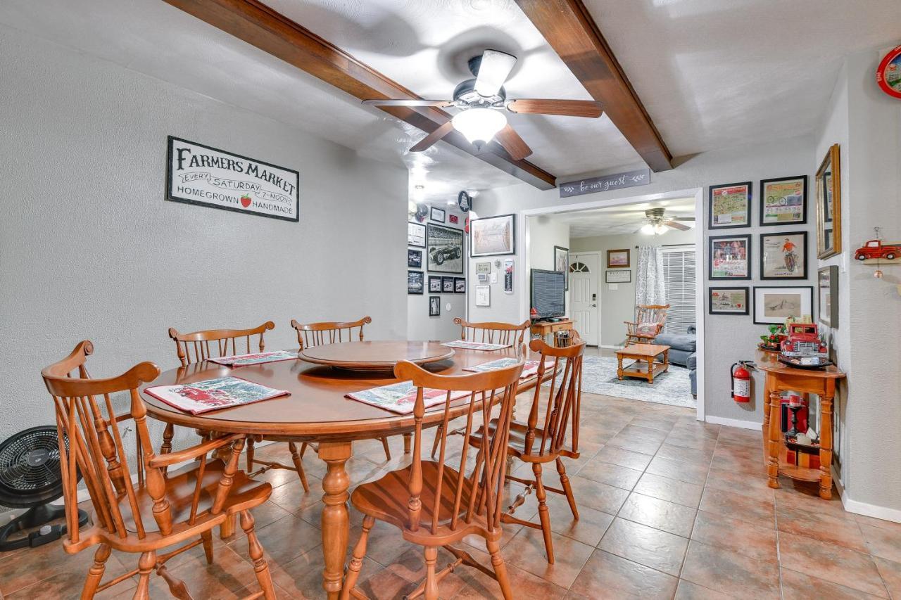 Arlington Home With Patio, Walk To Atandt Stadium! Exterior photo